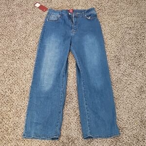 High-Rise Wide-Leg Jeans in Medium Blue Wash
